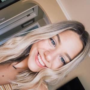 Meet your Posher, Leah